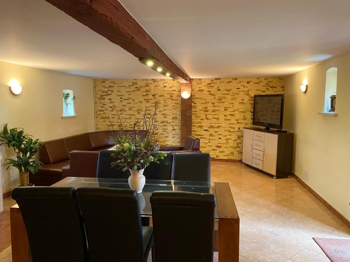 Villa Agro Na Wapniarni à Biala  Extérieur photo